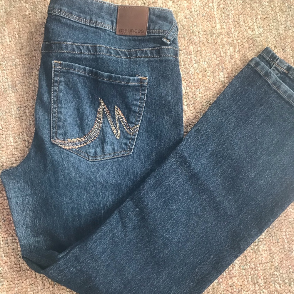 Maurices Jeans size 10 Short